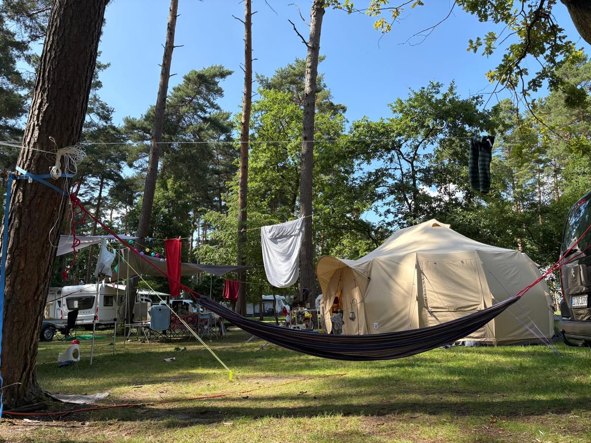 Warum beim Knattercamping so viele Menschen zum ersten Mal campen